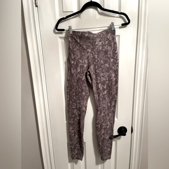 ULULEMON ALIGN™ HIGH-RISE PANT WITH POCKETS 28" Size 6 - Picture 1 of 4